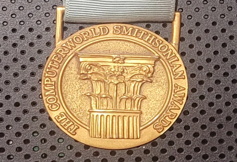 Computerworld Smithsonian Award medal